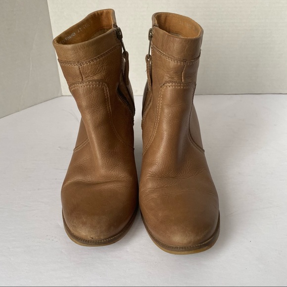 BIANCO FOOTWEAR TAN BOOTIES - Picture 3 of 10